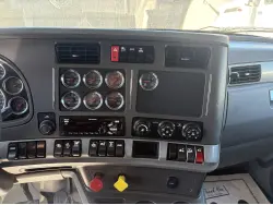 2017 KENWORTH CONSTRUCTION