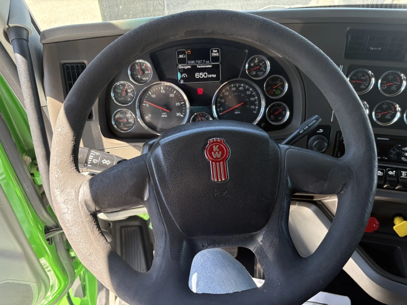 2017 KENWORTH CONSTRUCTION