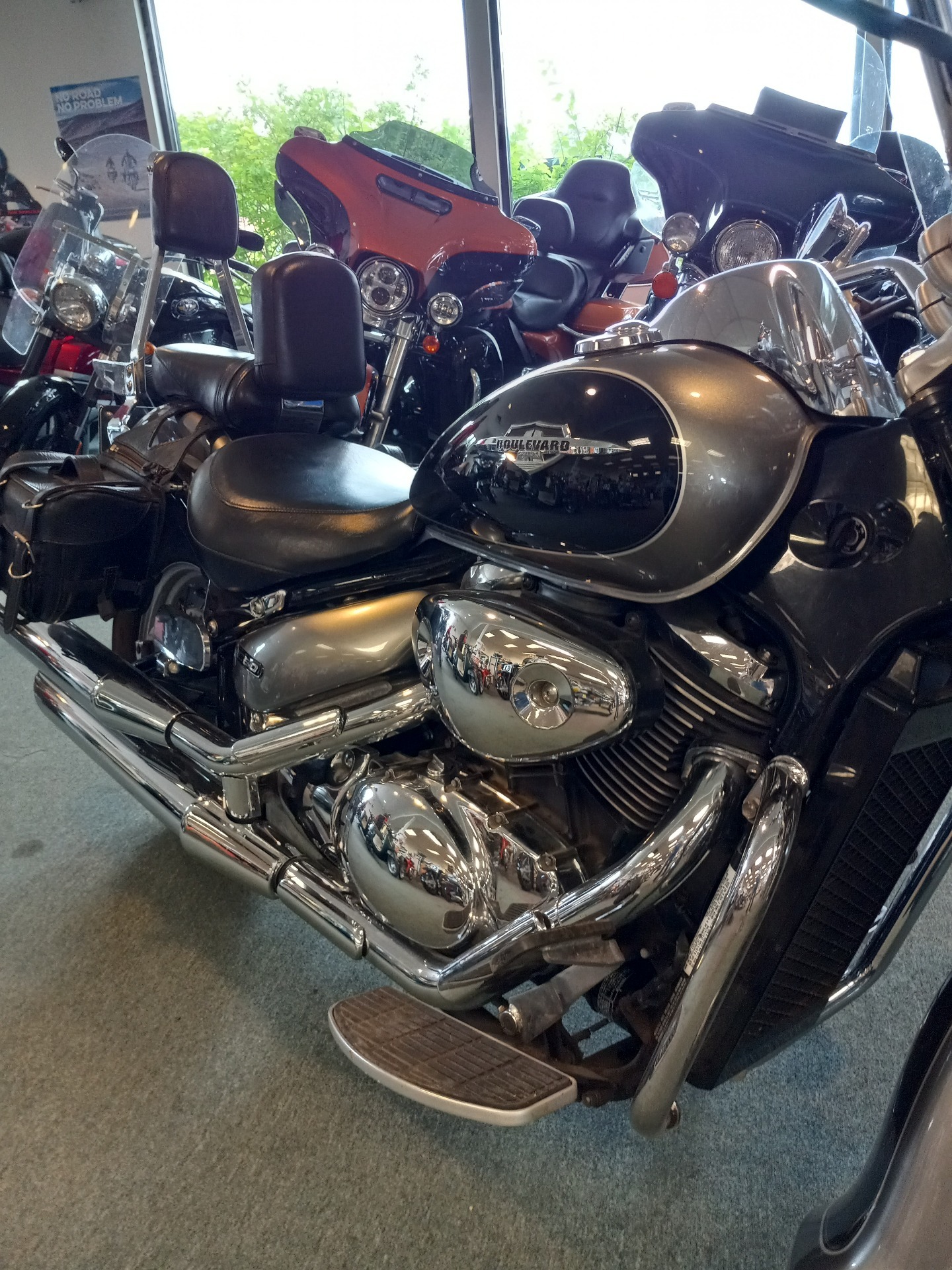2005 Suzuki Boulevard C50 Black C50 in Escanaba, MI