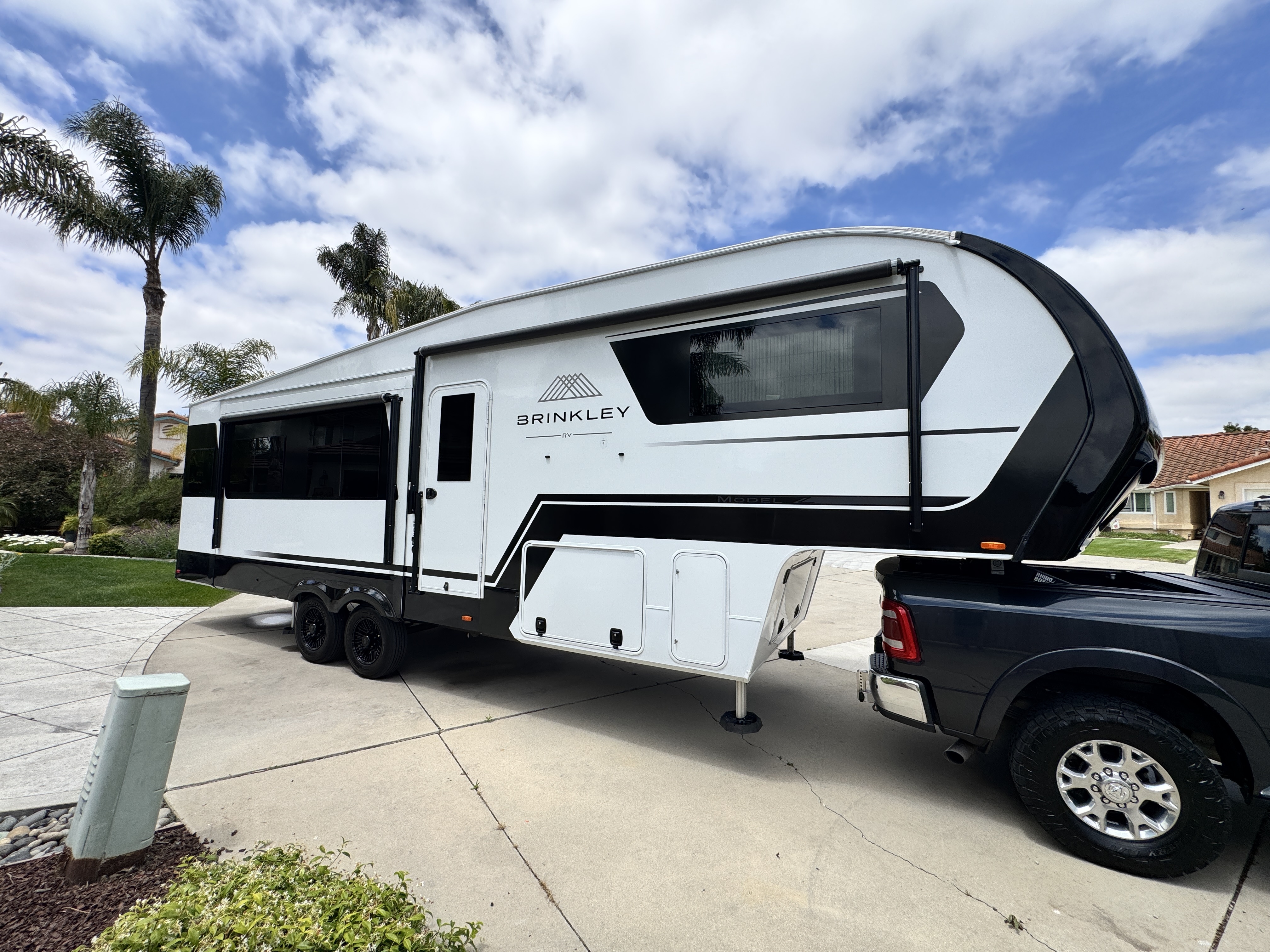 2024 Brinkley MODEL Z 2900 RV