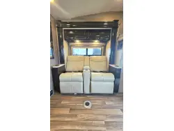 2018 THOR MOTOR COACH Synergy 24TT