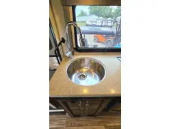 2018 THOR MOTOR COACH Synergy 24TT