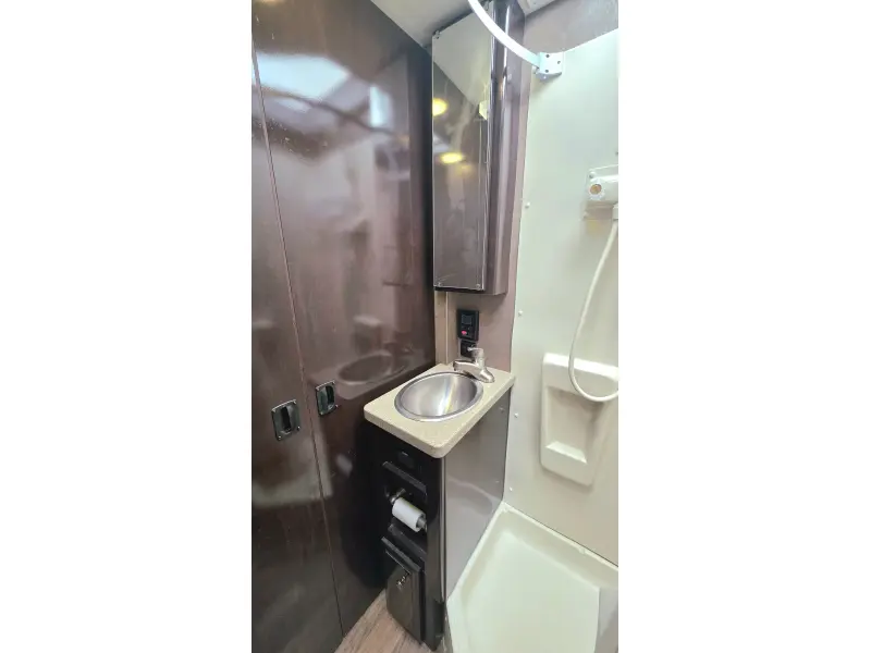 2018 THOR MOTOR COACH Synergy 24TT