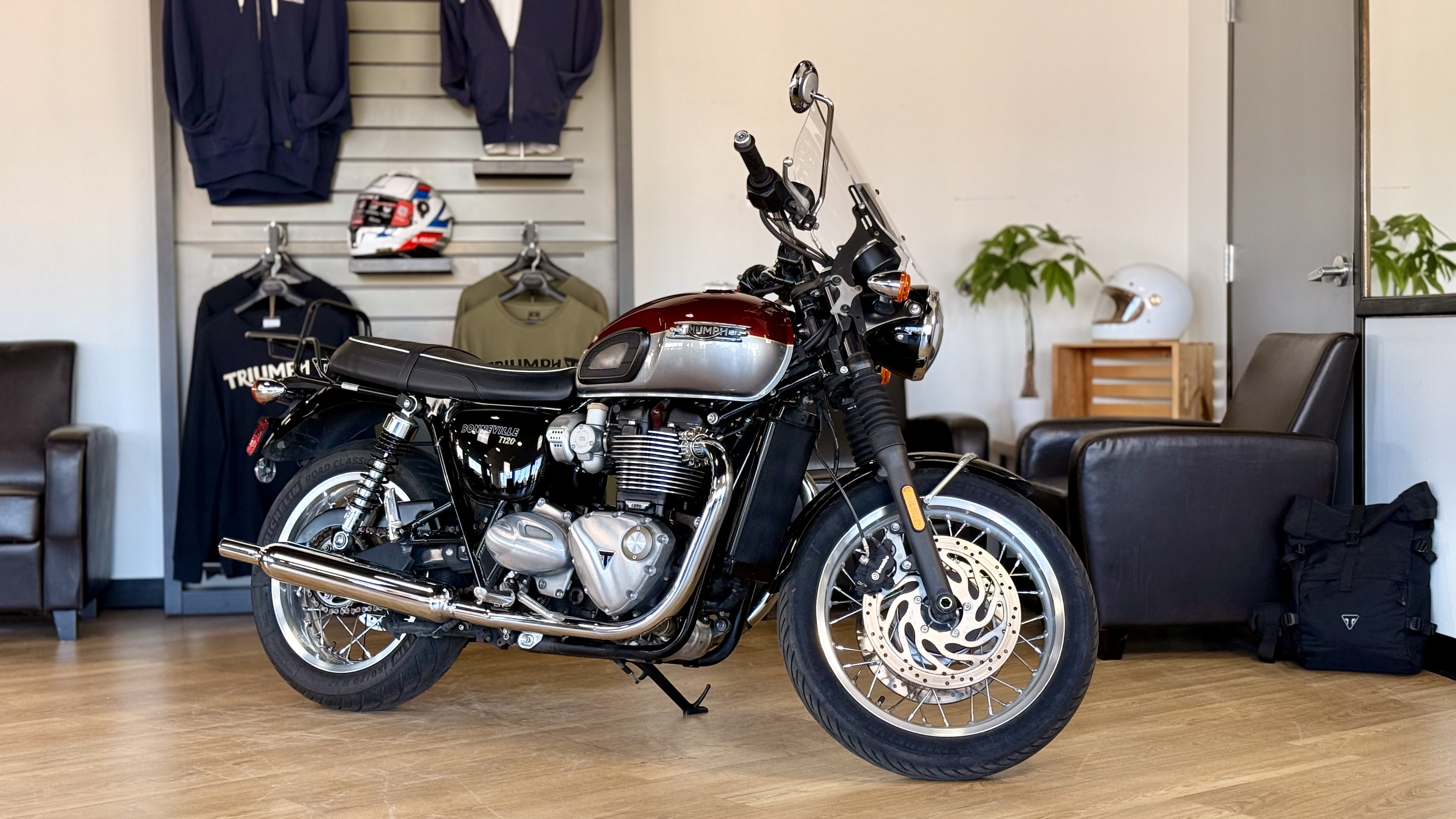 2023 Triumph Bonneville T120 BASE in Cleveland, OH