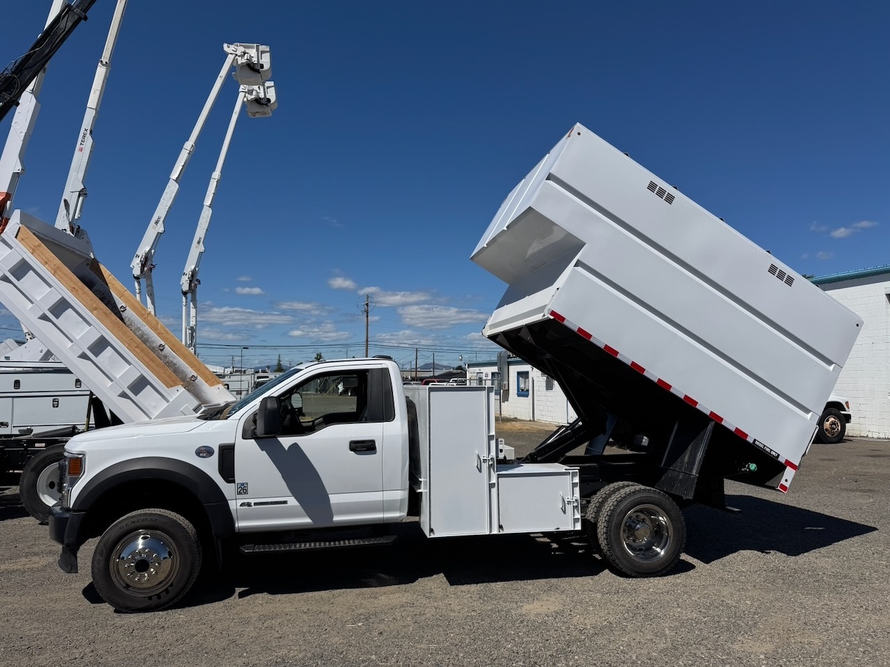 2022 FORD F550 in Central Point, OR