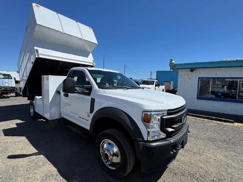 2022 FORD F550