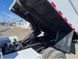 2022 FORD F550