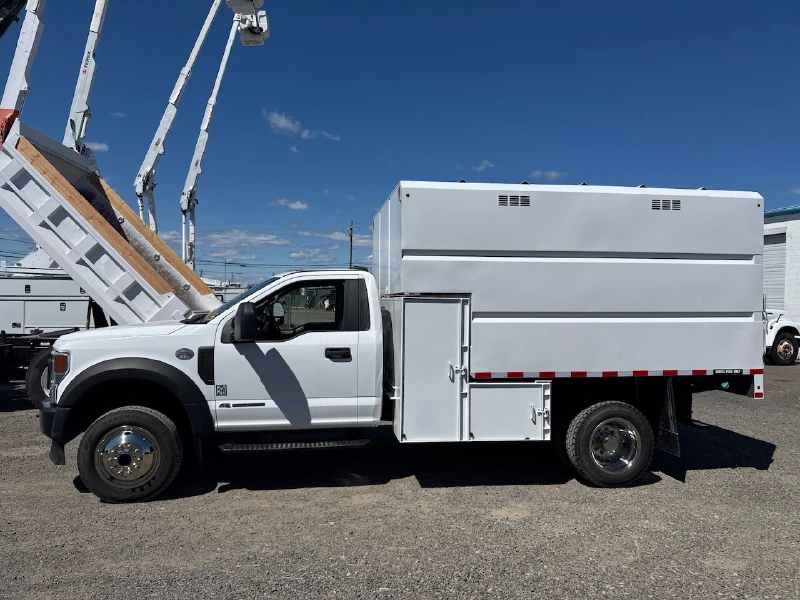 2022 FORD F550
