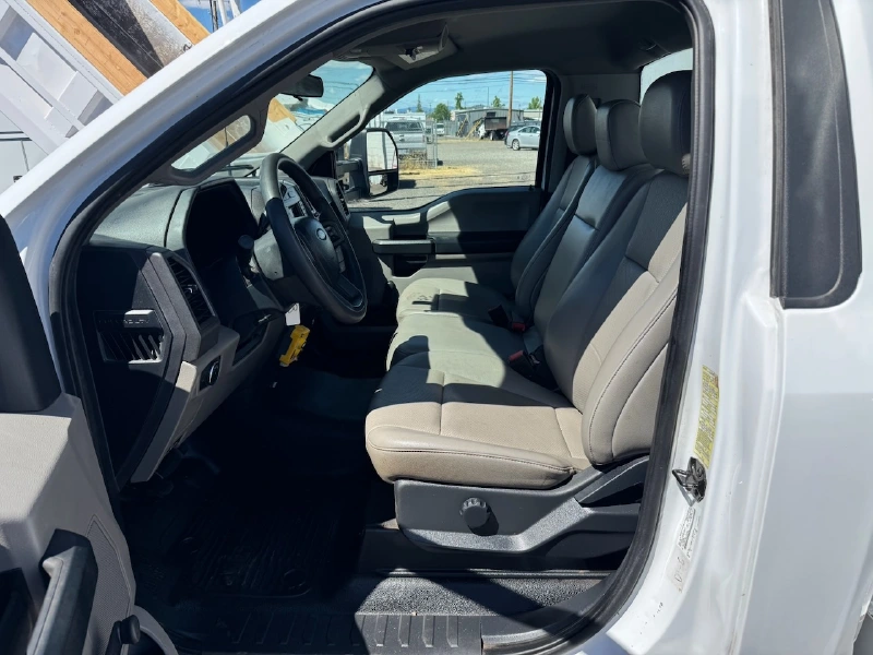 2022 FORD F550