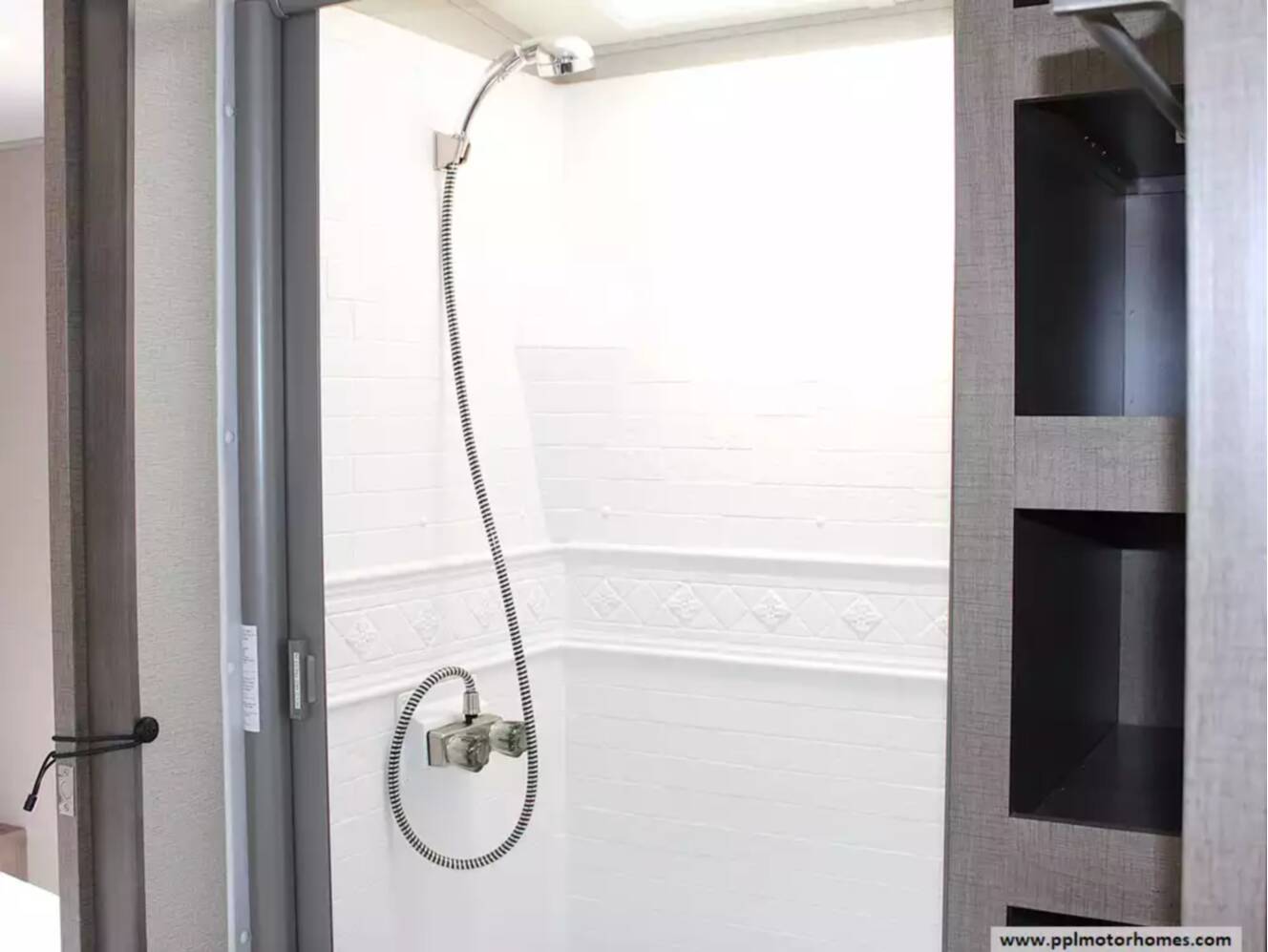 A photo of this 2020 Grand Design Imagine 2500RL
