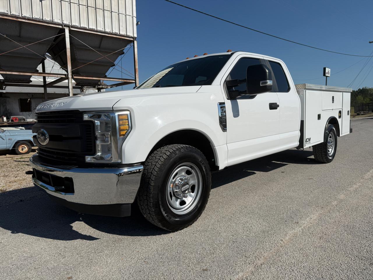 2018 FORD F350 in Lamar, MS