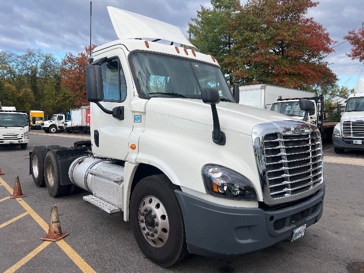 2019 FREIGHTLINER CASCADIA 125 in Jessup, MD