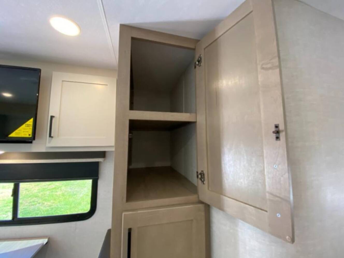 A photo of this 2026 Ember Rv E-Series 22MLQ