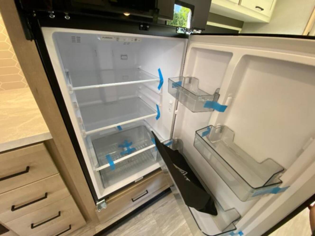 A photo of this 2026 Ember Rv E-Series 22MLQ
