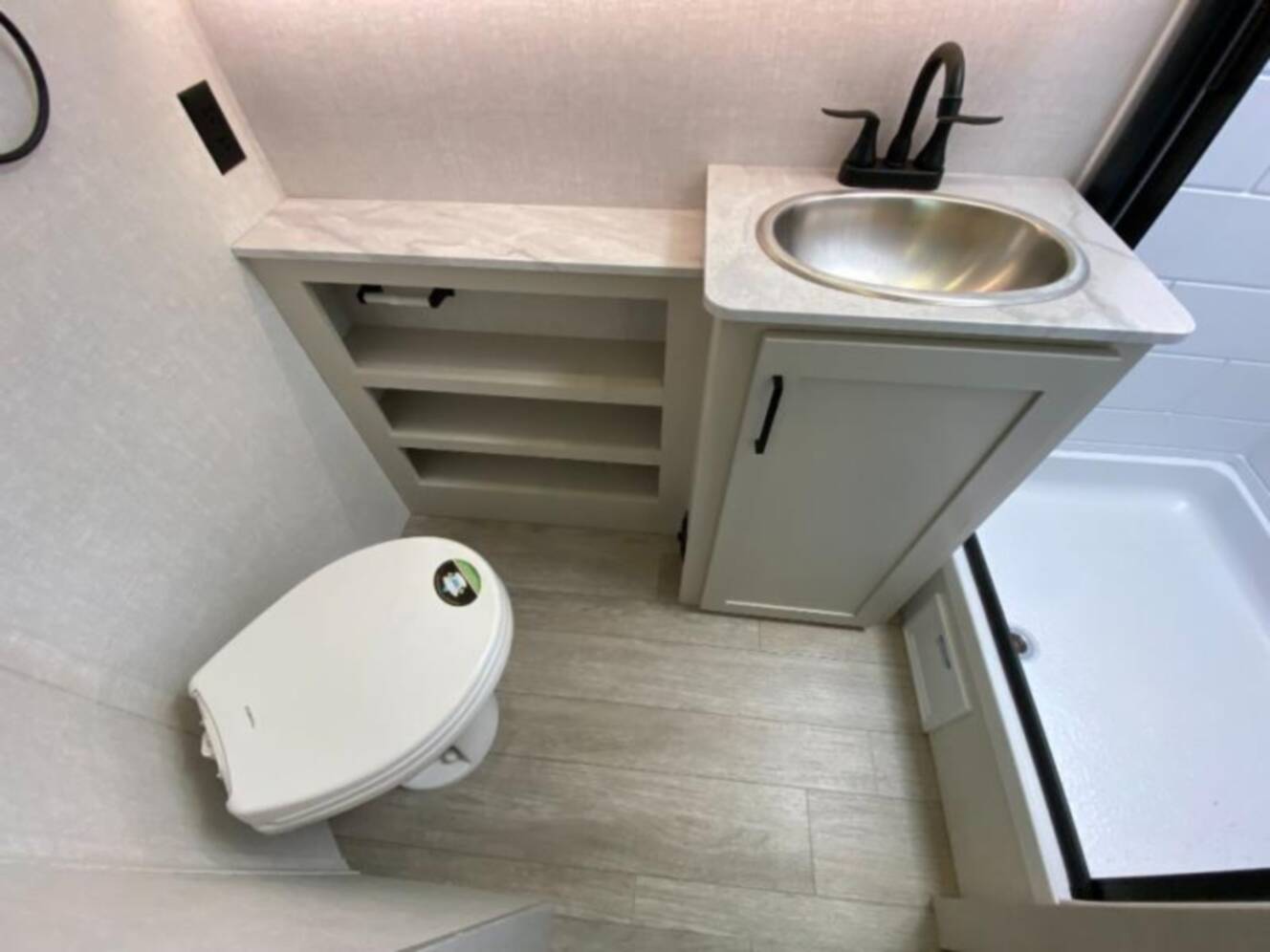 A photo of this 2026 Ember Rv E-Series 22MLQ