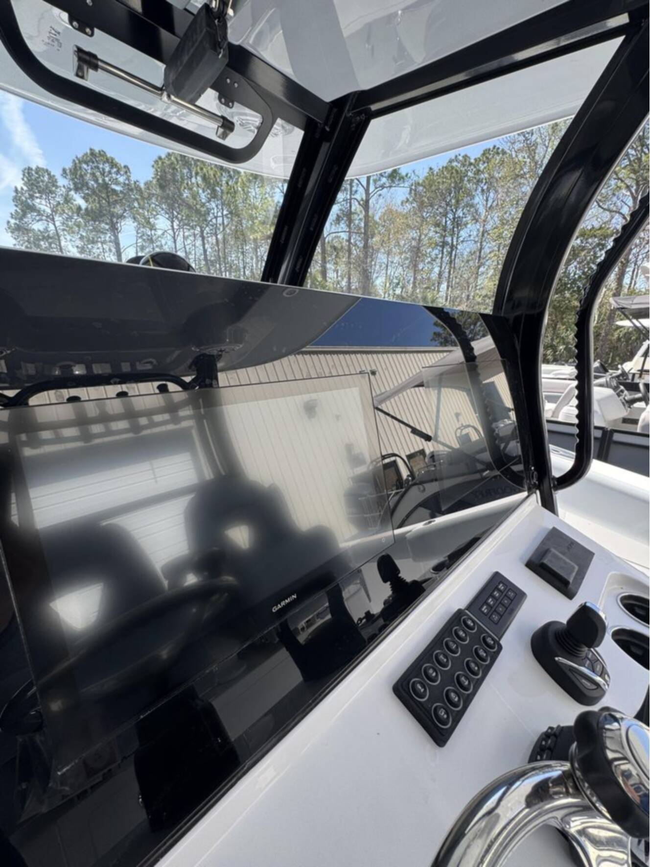 A photo of this 2026 Sportsman Heritage 321 Center Console