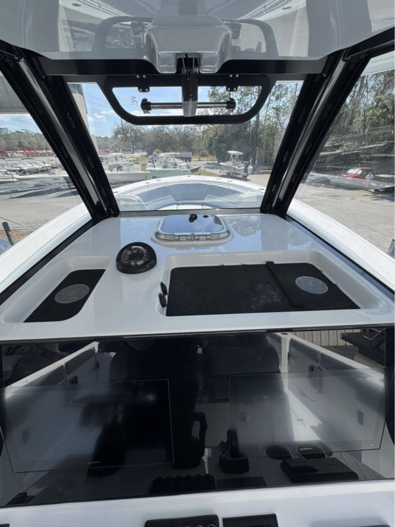 A photo of this 2026 Sportsman Heritage 321 Center Console