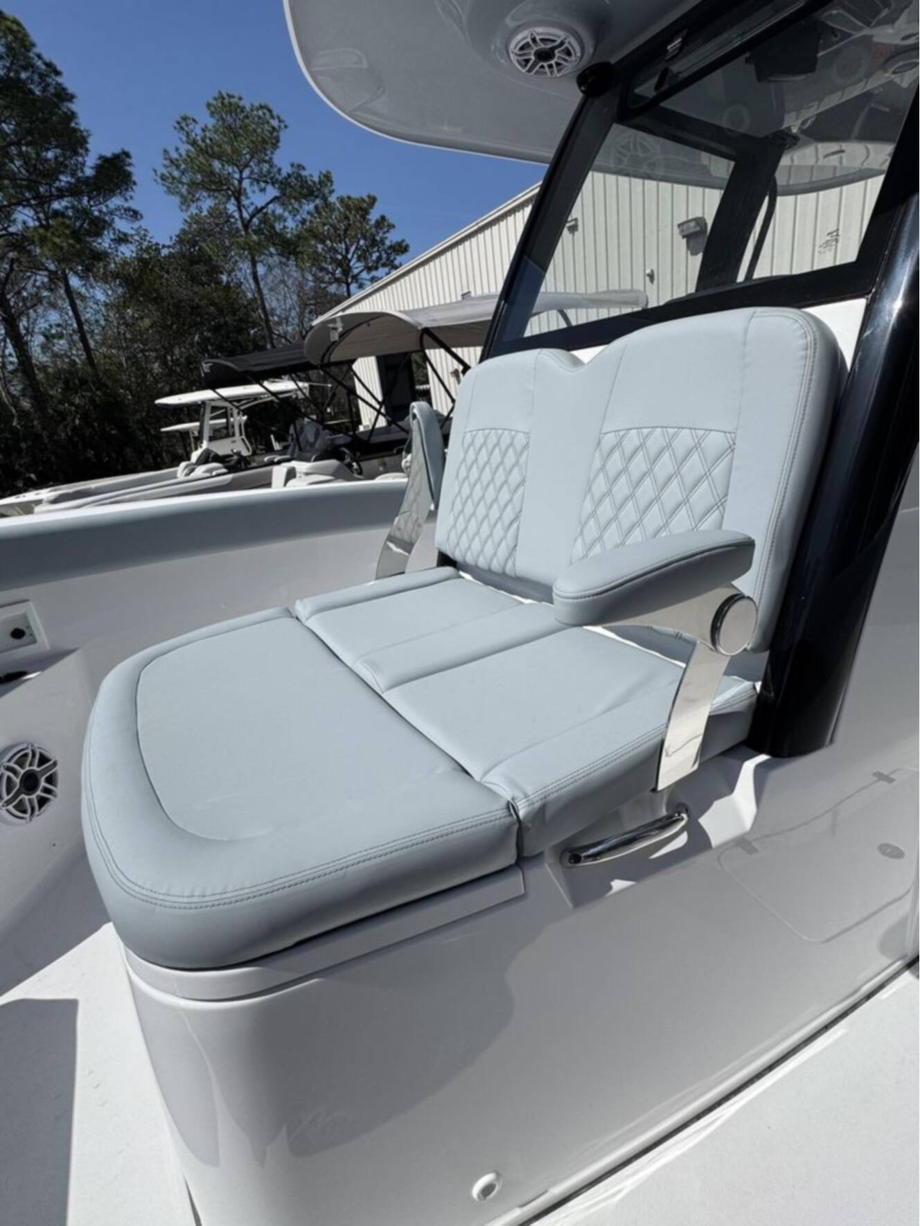 A photo of this 2026 Sportsman Heritage 321 Center Console