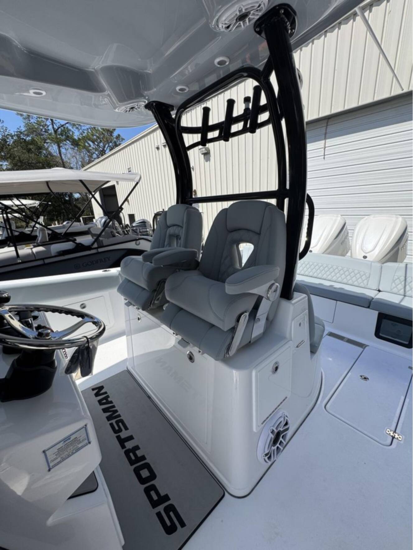 A photo of this 2026 Sportsman Heritage 321 Center Console