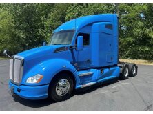 3 of the Best Sleeper Cab Trucks image