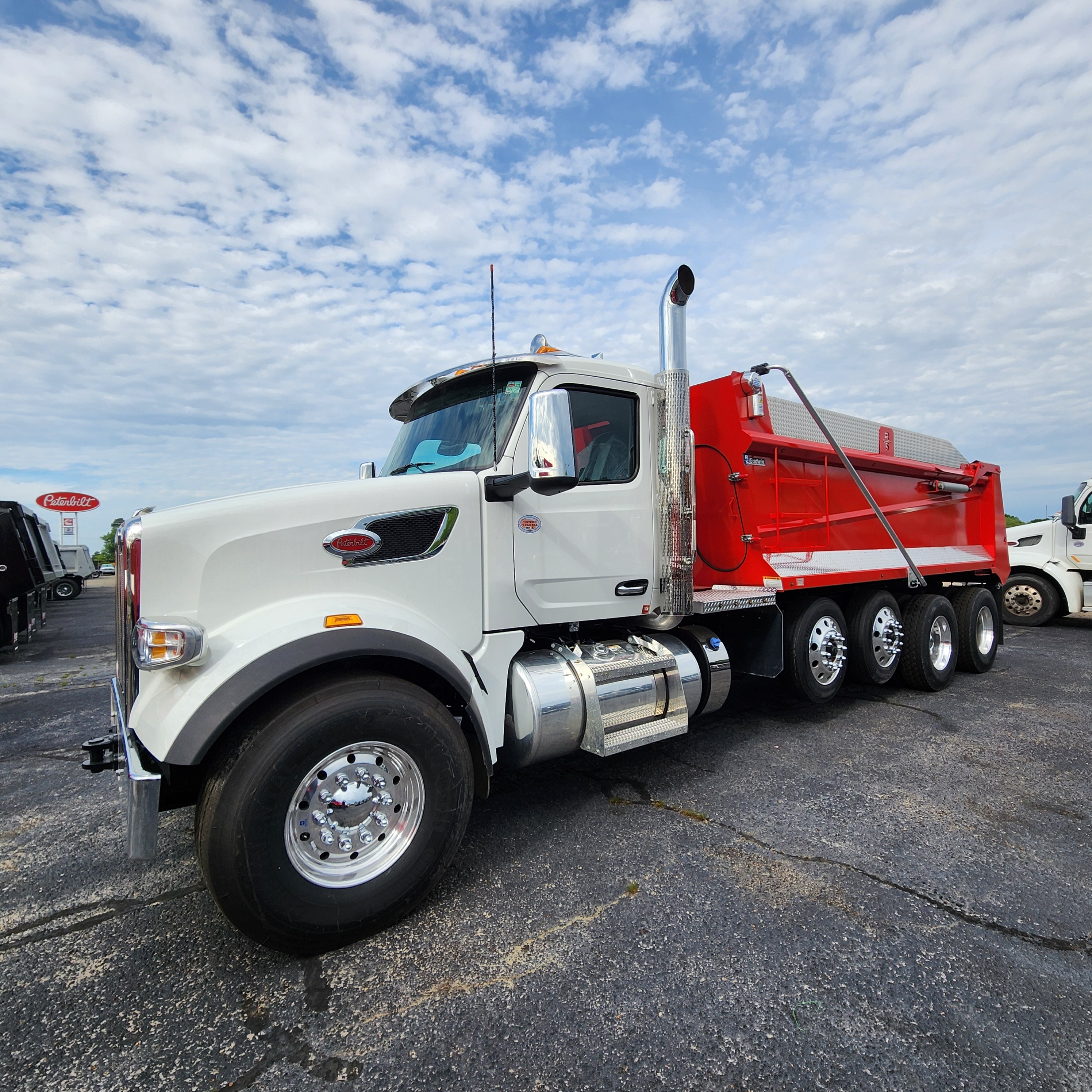 2026 PETERBILT 567 in Dunn, NC