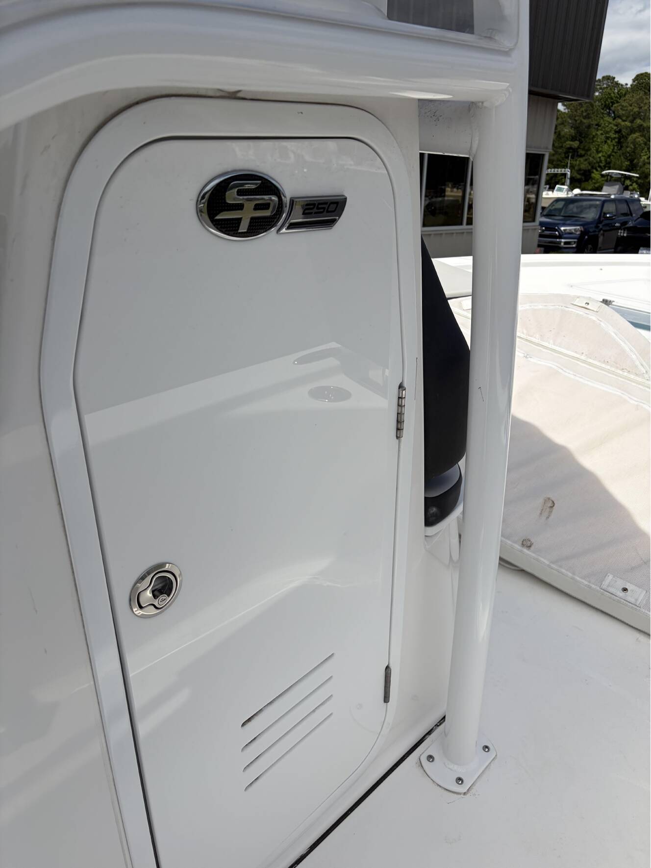 A photo of this 2026 Sea Pro 250 Bay Boat