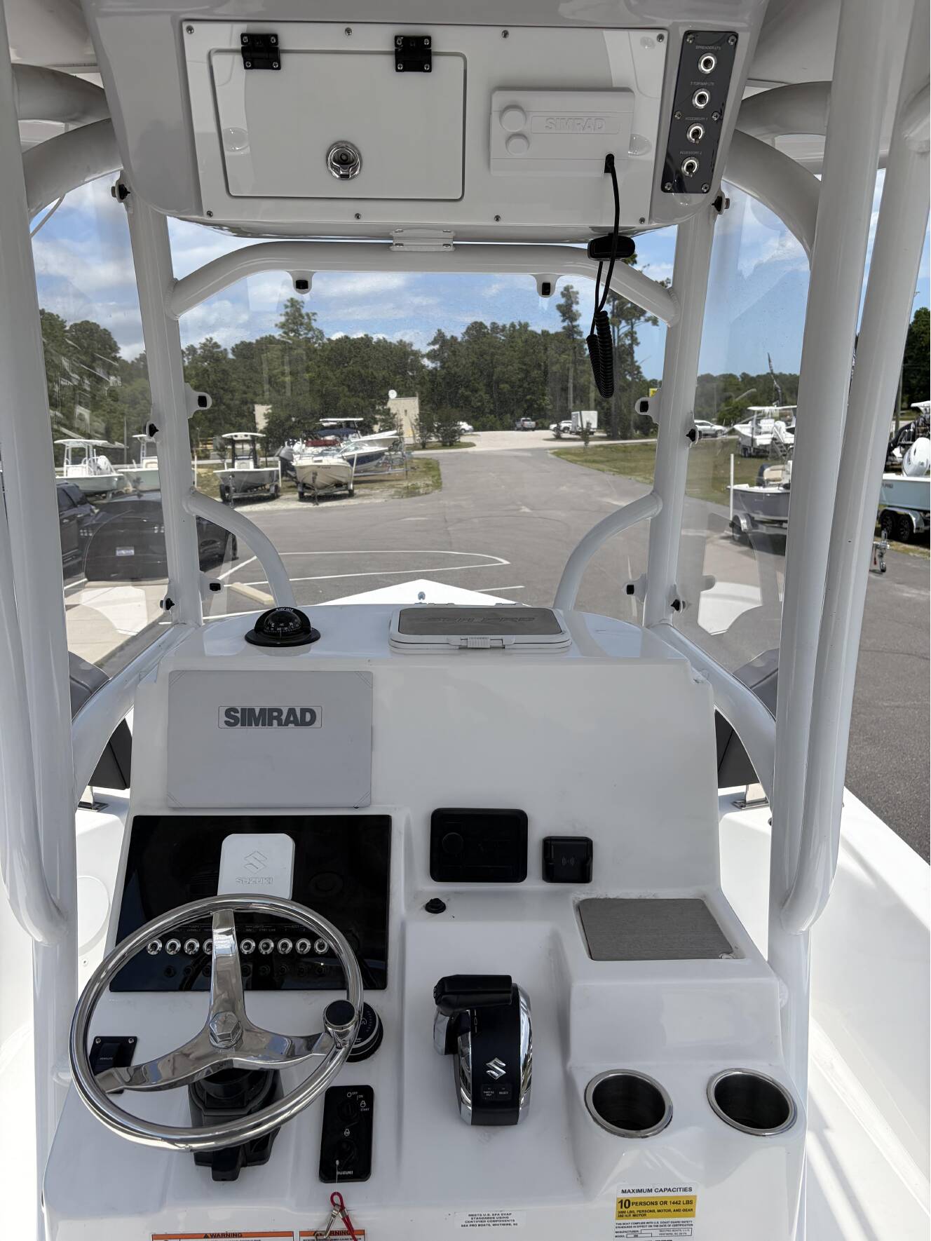 A photo of this 2026 Sea Pro 250 Bay Boat