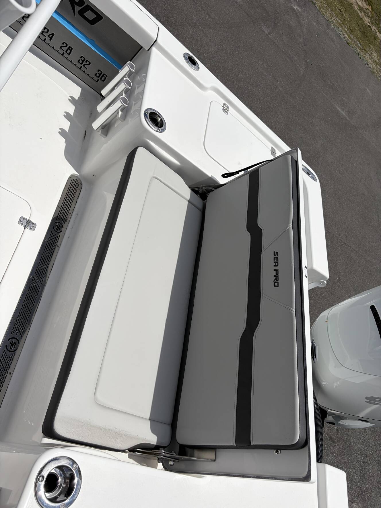 A photo of this 2026 Sea Pro 250 Bay Boat