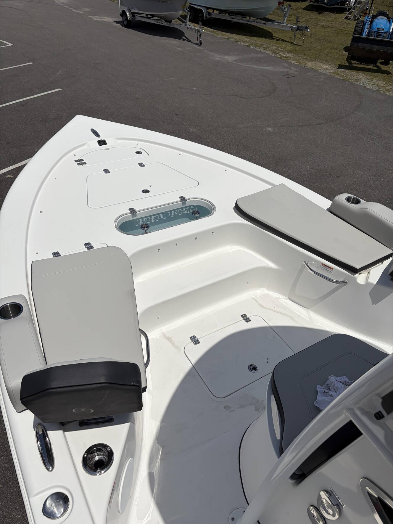 A photo of this 2026 Sea Pro 250 Bay Boat