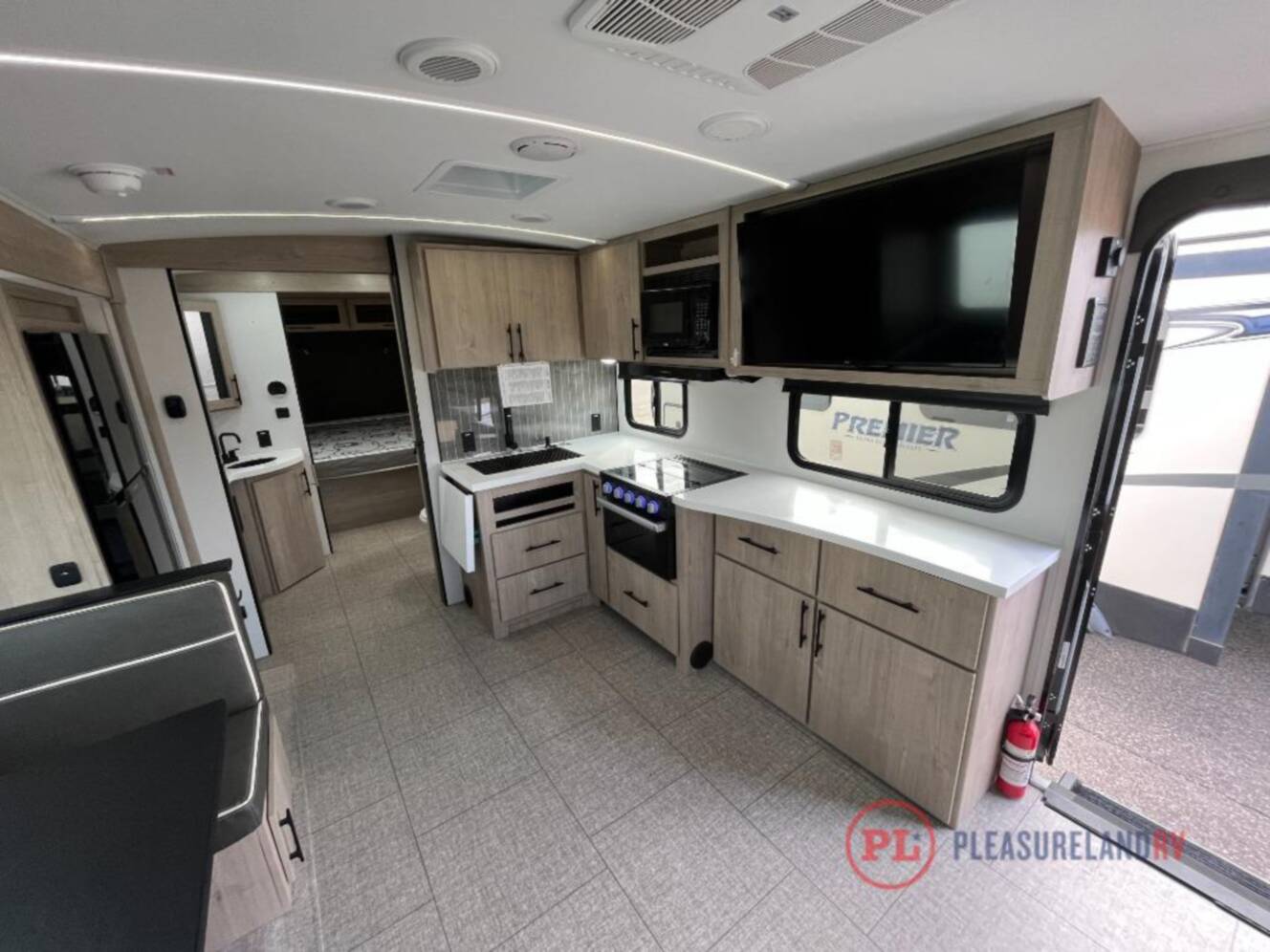A photo of this 2025 Grand Design Imagine 2500RL