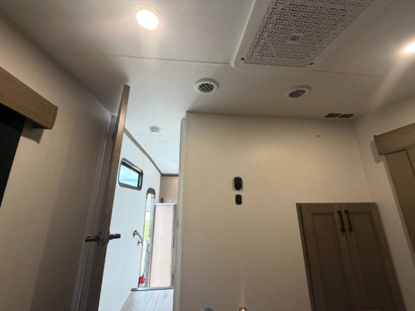 A photo of this 2026 Kz Durango Half-Ton D286BHD