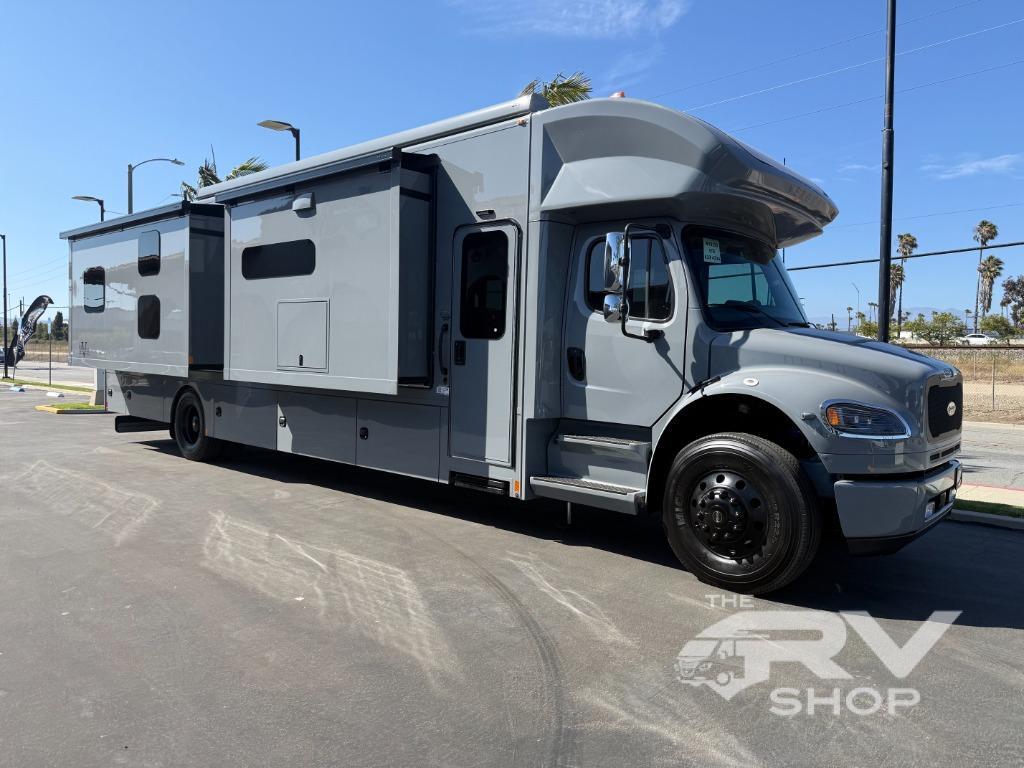 2027 Renegade Verona 40VTB in ventura CA