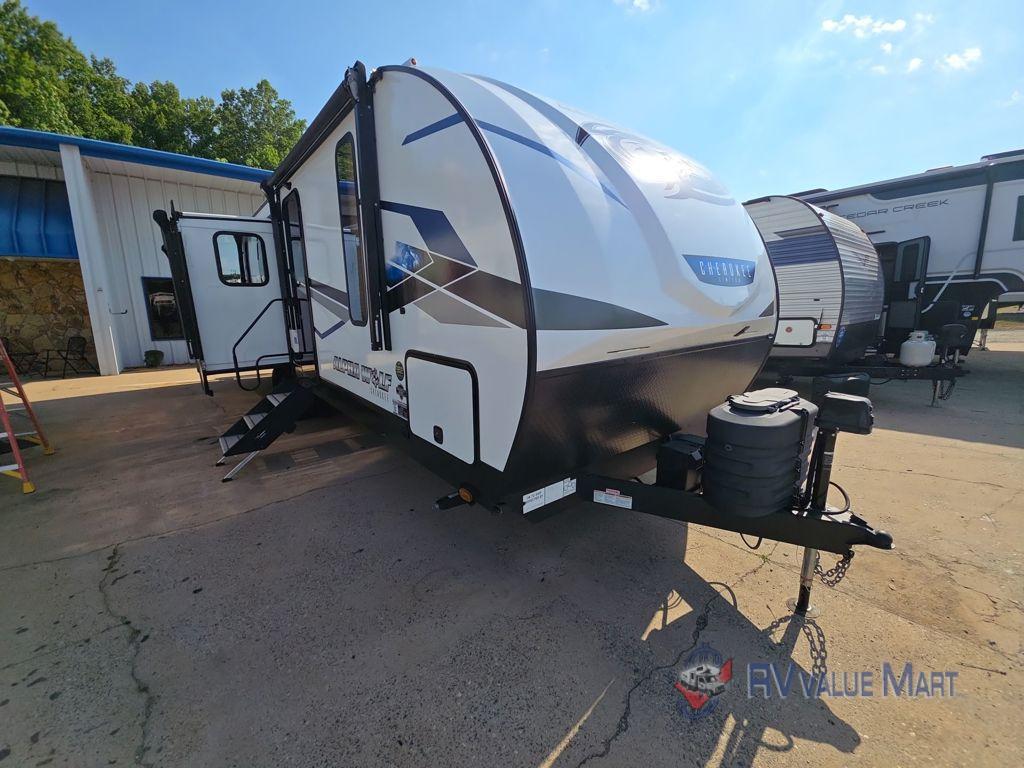 2024 Forest River Rv Cherokee Alpha Wolf 26RL-L in franklinville NC