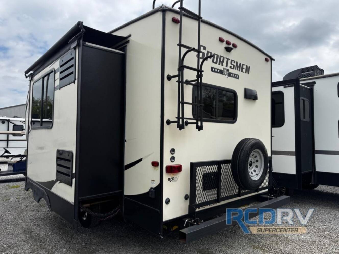 A photo of this 2018 Kz Sportsmen 231RK