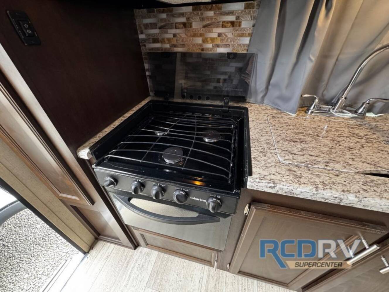 A photo of this 2018 Kz Sportsmen 231RK