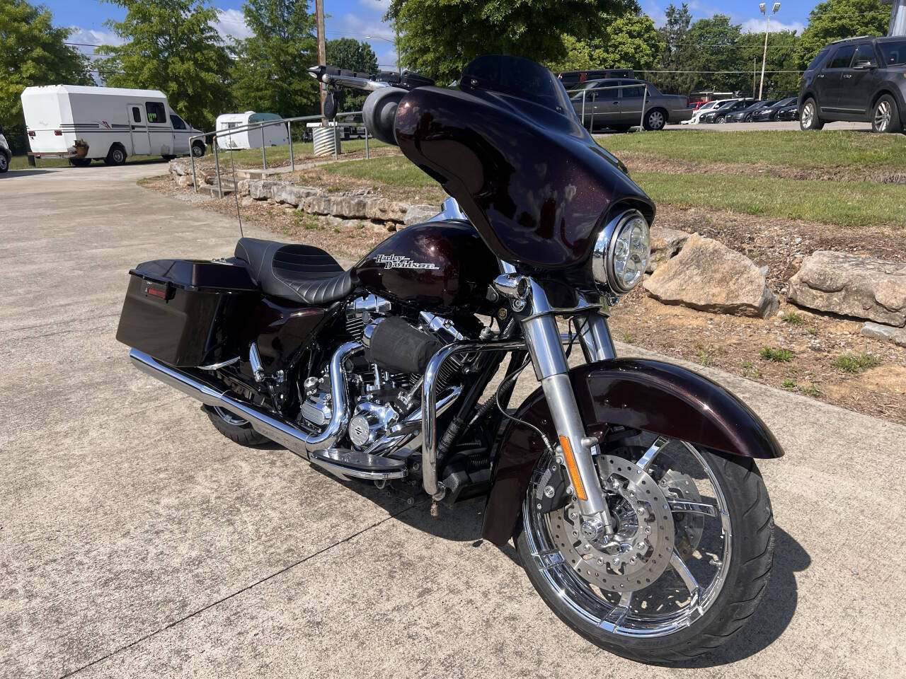 2011 Harley-Davidson Street Glide in Nashville, TN