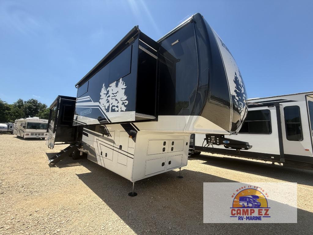 2026 Crossroads REDWOOD 371RL RV