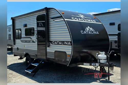 2026 Coachmen Rv Catalina Summit Series 7 154RDX 154RBX in greer SC