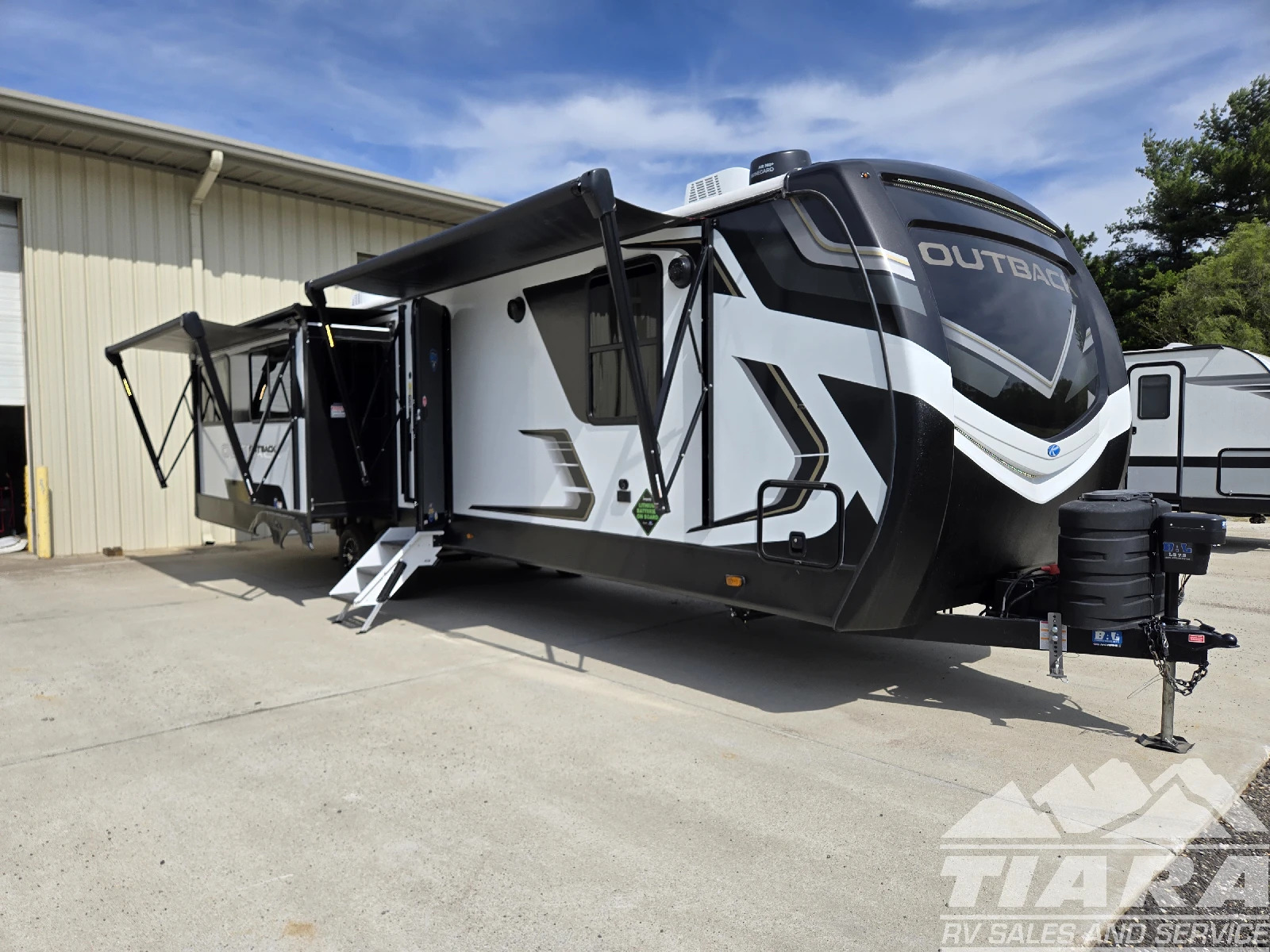 2025 Keystone Rv Outback 328RL in elkhart IN