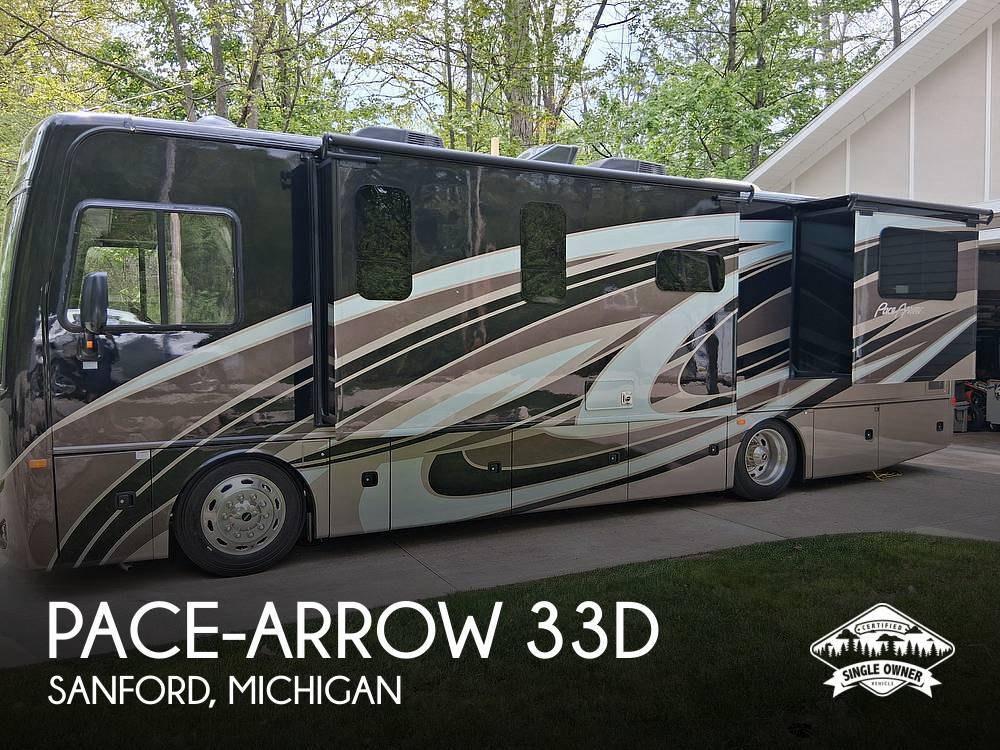 2019 Fleetwood Pace-Arrow 33D in sanford MI