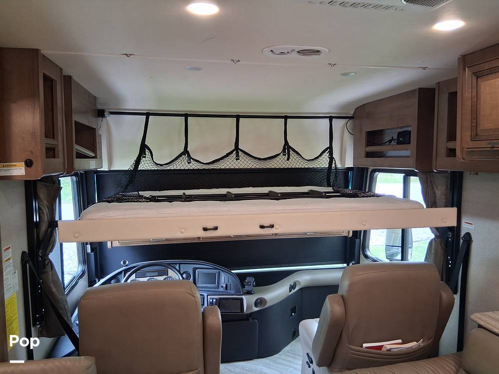 2019 Fleetwood Pace-Arrow 33D in sanford MI