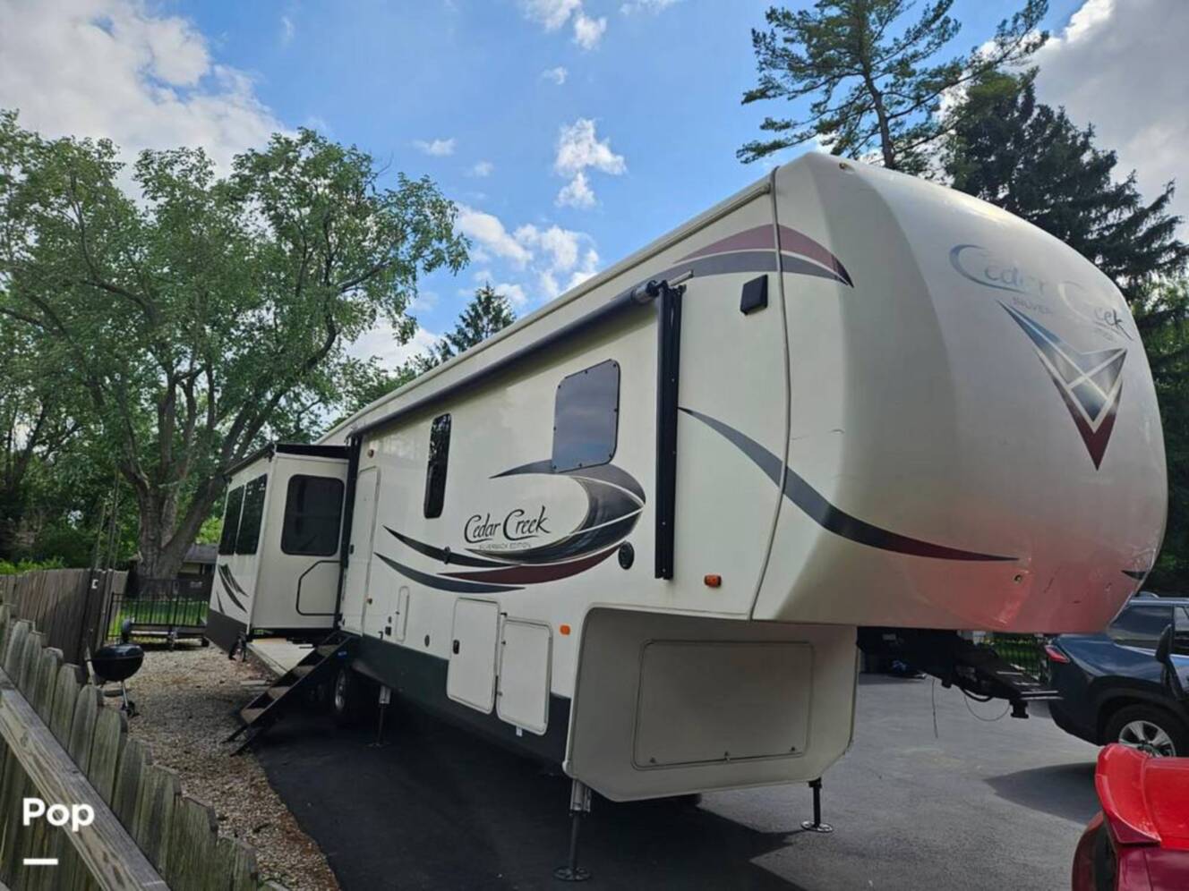 A photo of this 2019 Cedar Creek Silverback 37MBH