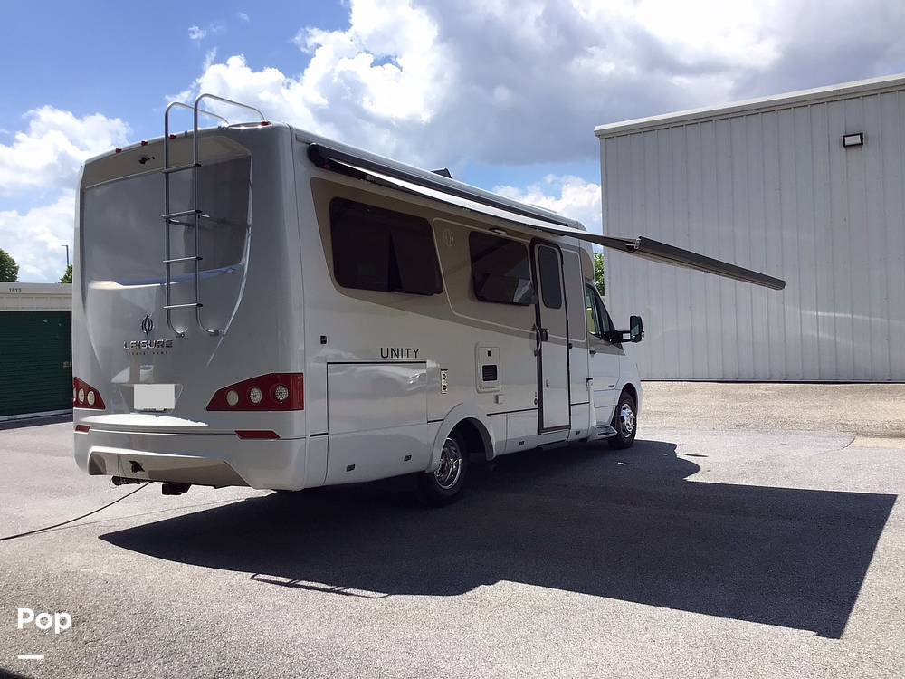 2018 Leisure Travel Unity U24CB in frederick MD