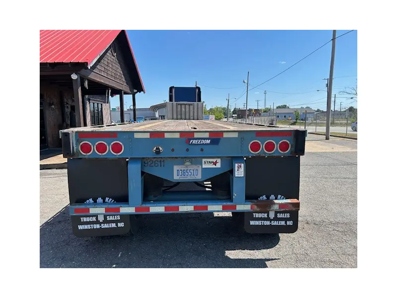 2016 GREAT DANE FLATBED