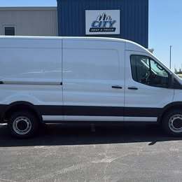 2024 FORD TRANSIT 250 in Kansas City, MO