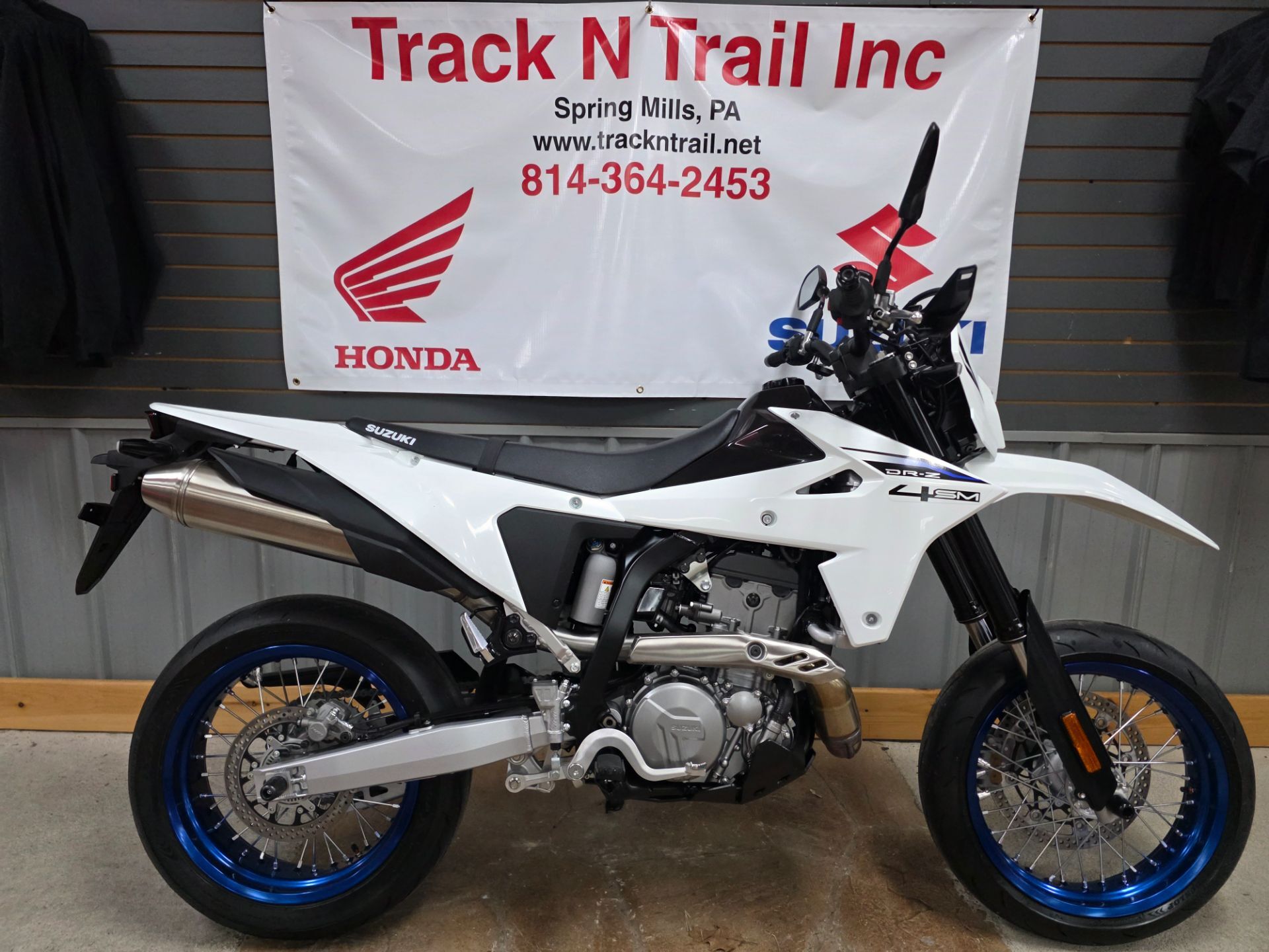 2025 Suzuki DR-Z4SM BASE in Spring Mills, PA