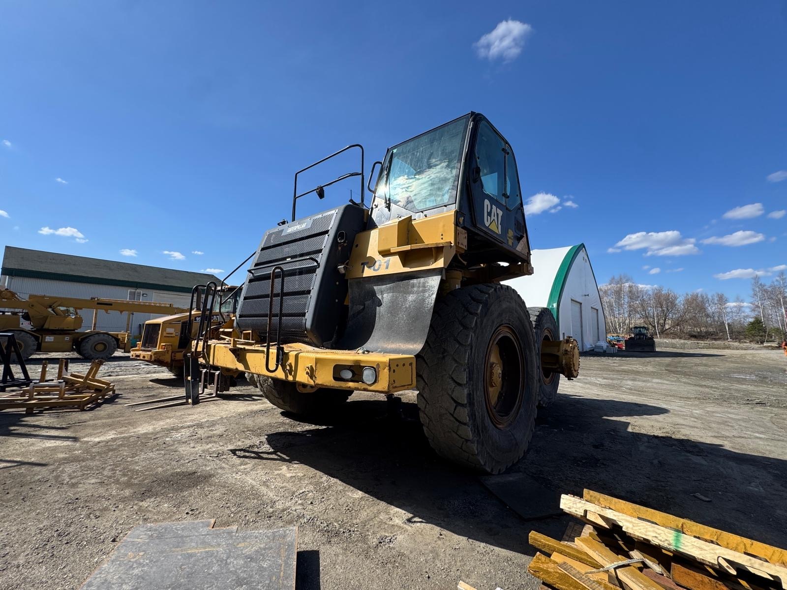 2006 CATERPILLAR 777F in Dallas, TX