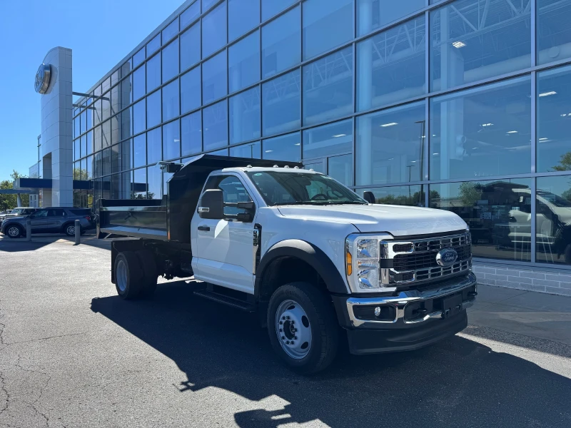 2025 FORD F550