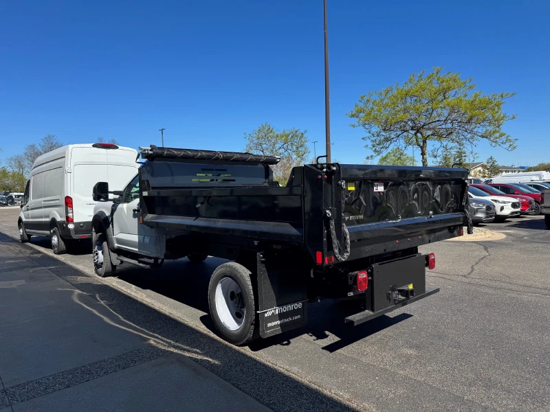 2025 FORD F550