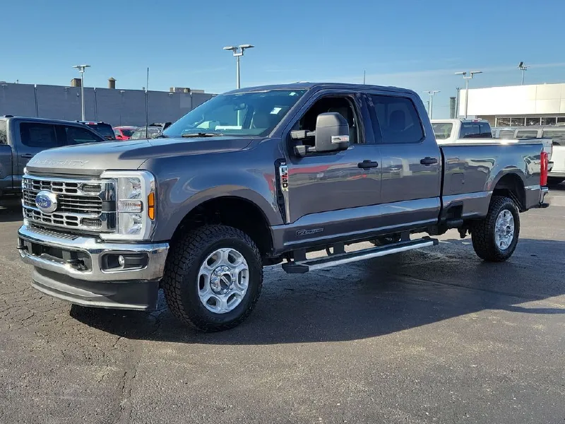 2025 FORD F250